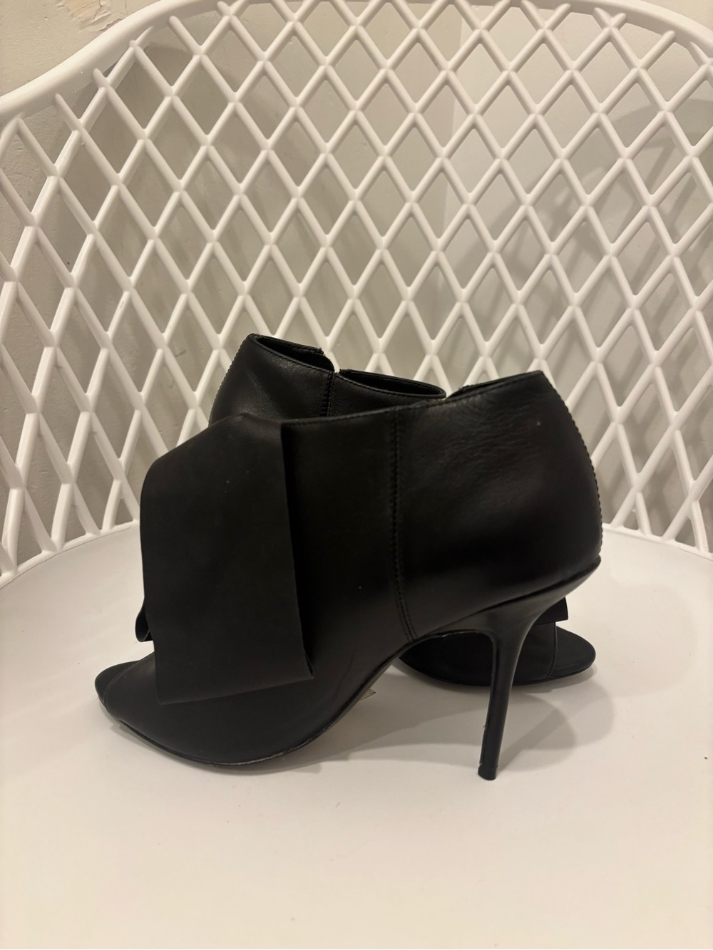 Aminah Abdul Jillil Black Peep-Toe Bow Ankle Heels with Gold Zip Accent - Picture 2 of 4